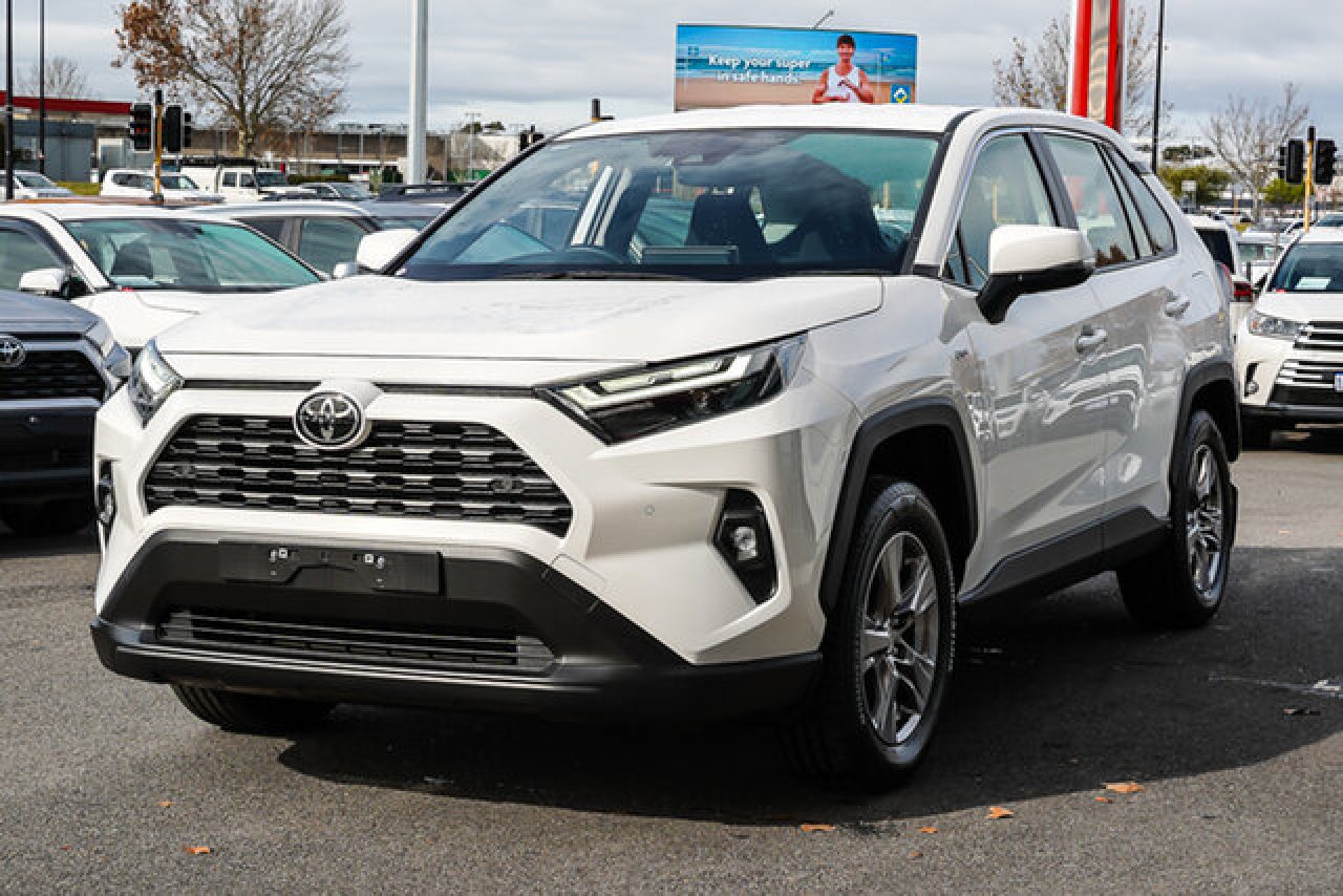 2024 Toyota RAV4 Hybrid GX 2WD