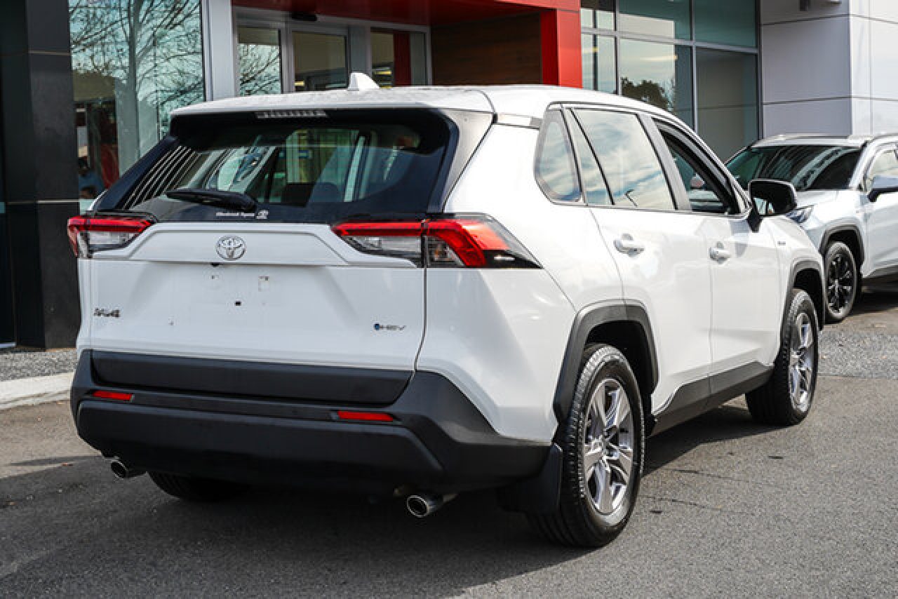 2024 Toyota RAV4 Hybrid GX 2WD