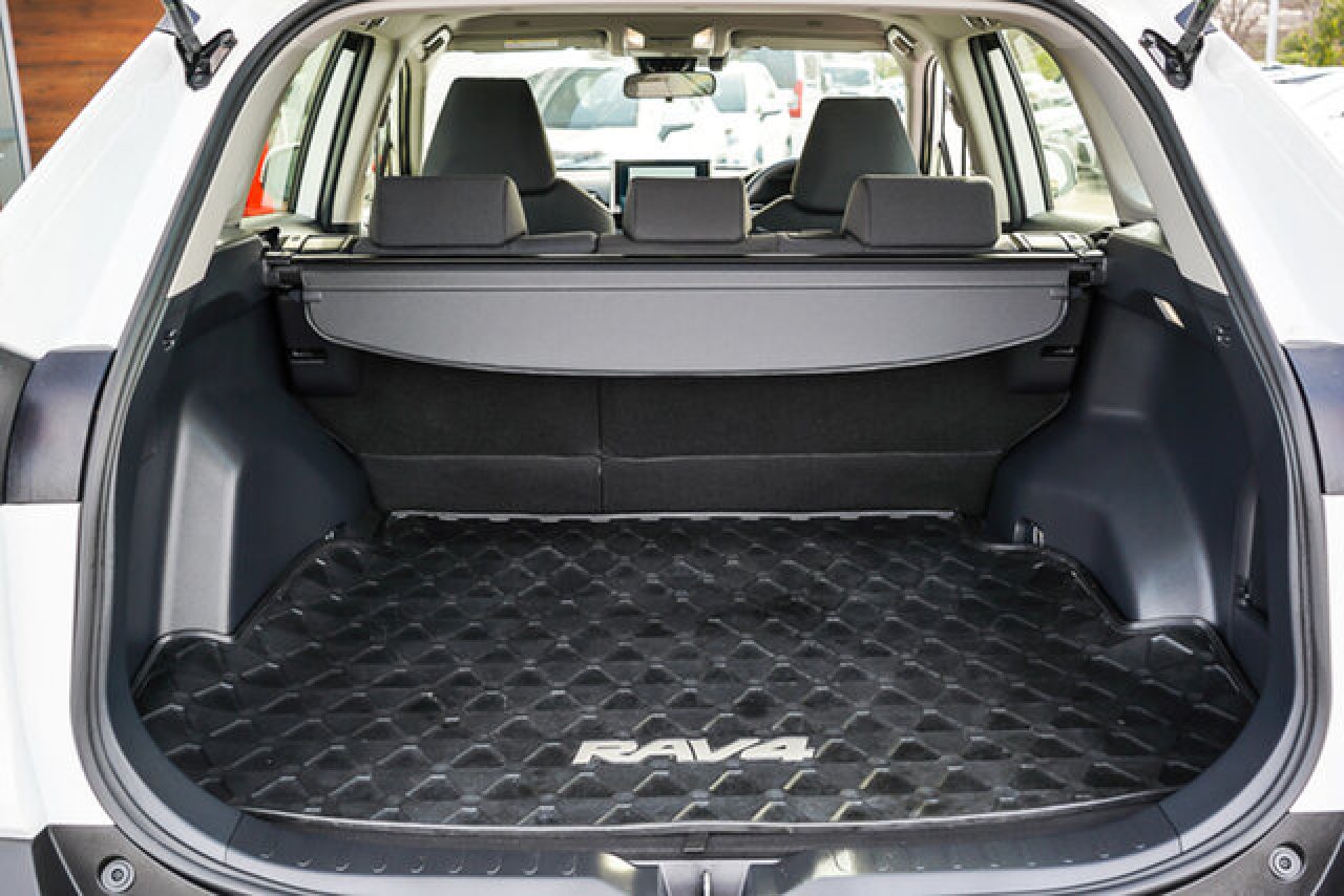 2024 Toyota RAV4 Hybrid GX 2WD