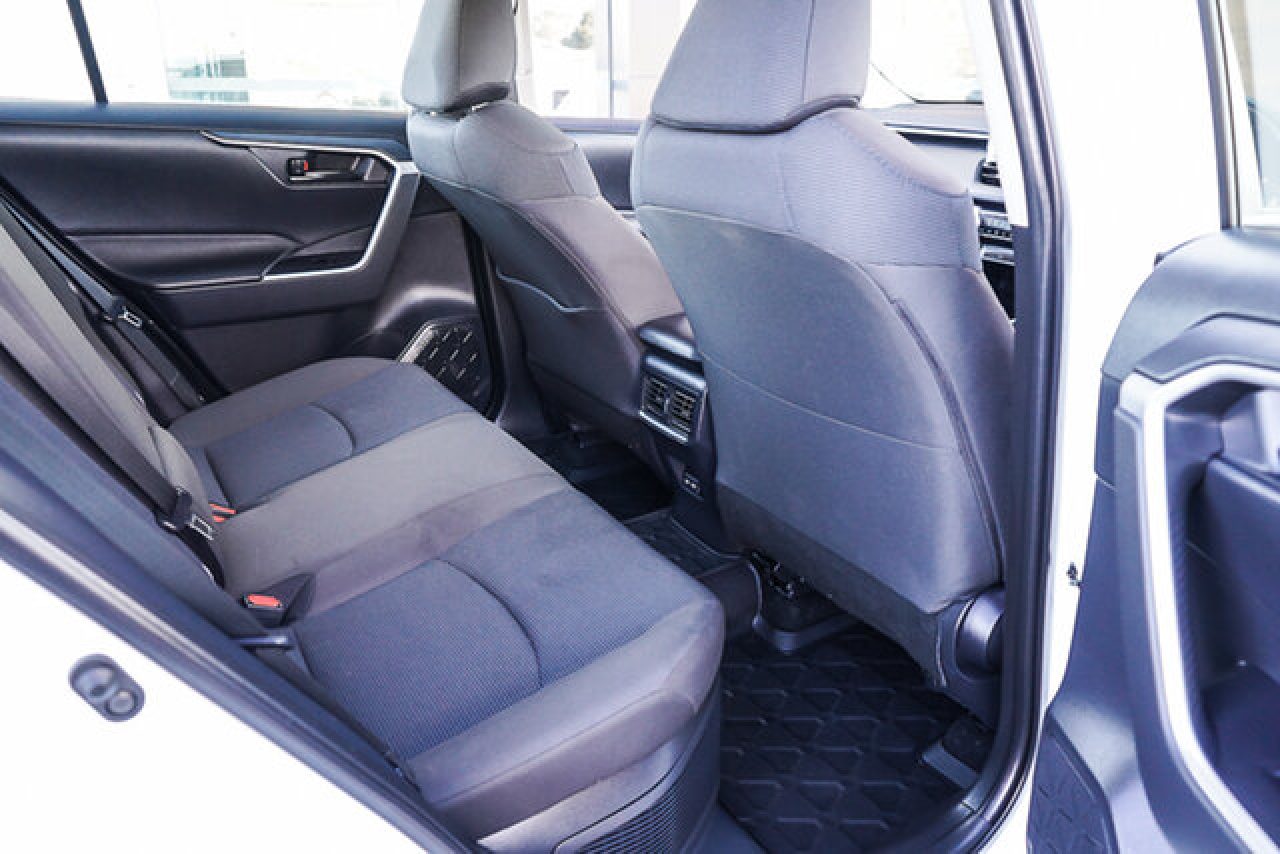 2024 Toyota RAV4 Hybrid GX 2WD