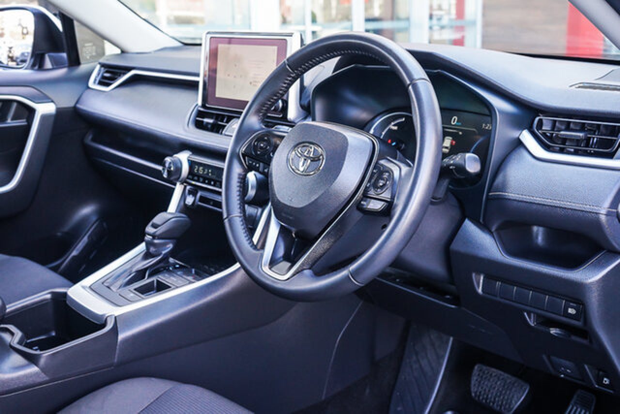2024 Toyota RAV4 Hybrid GX 2WD