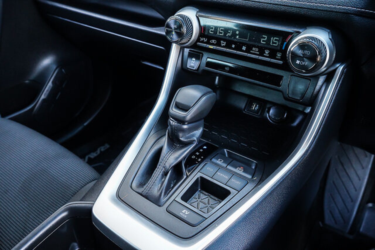 2024 Toyota RAV4 Hybrid GX 2WD