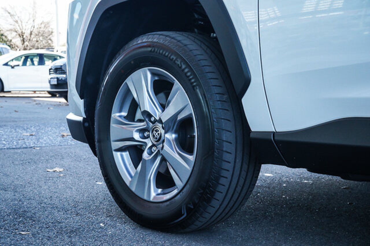 2024 Toyota RAV4 Hybrid GX 2WD