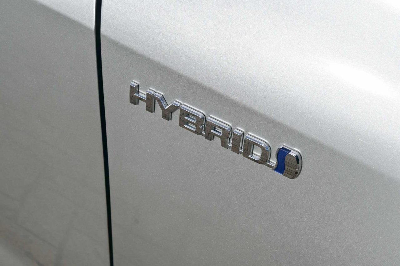 2022 Toyota Corolla Sedan Hybrid SX