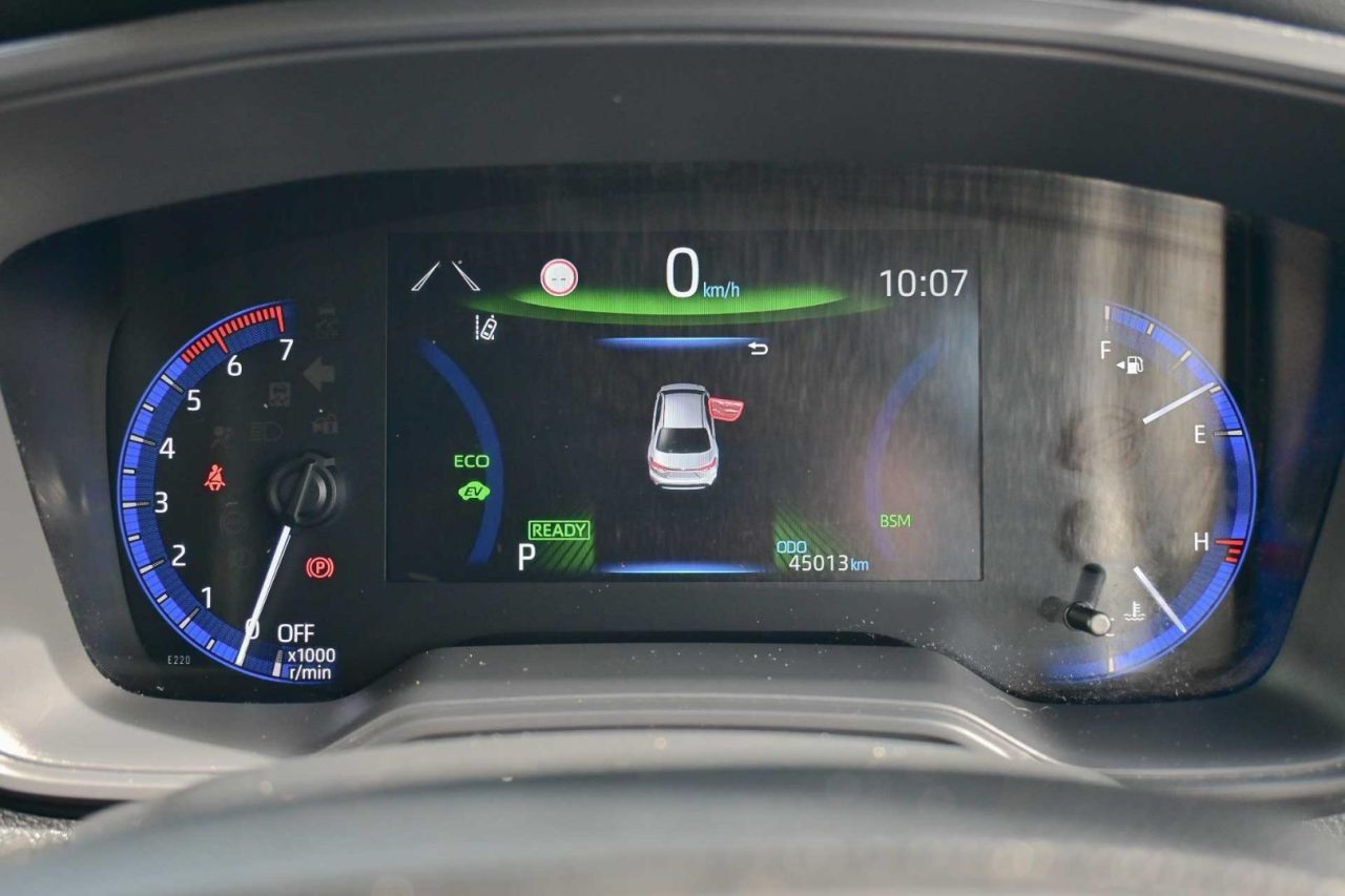 2022 Toyota Corolla Sedan Hybrid SX