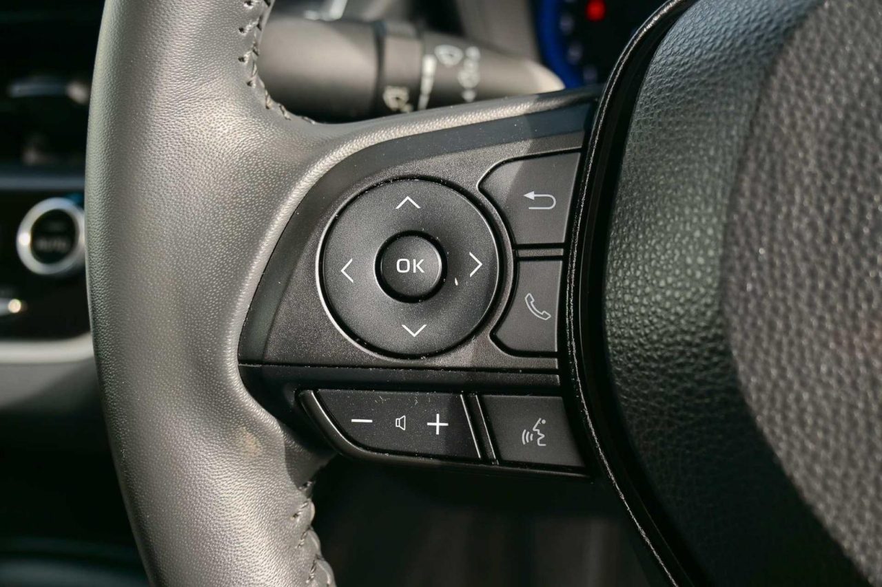2022 Toyota Corolla Sedan Hybrid SX