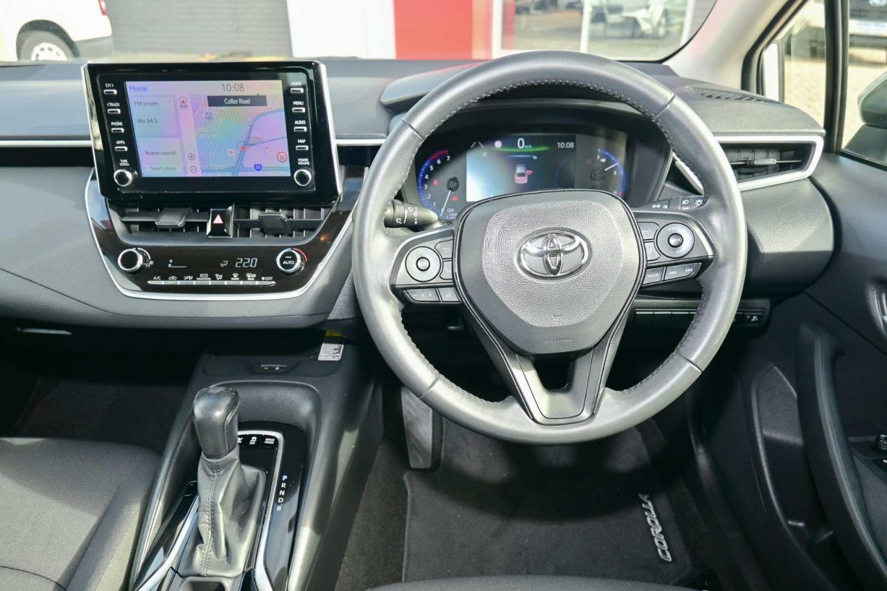 2022 Toyota Corolla Sedan Hybrid SX
