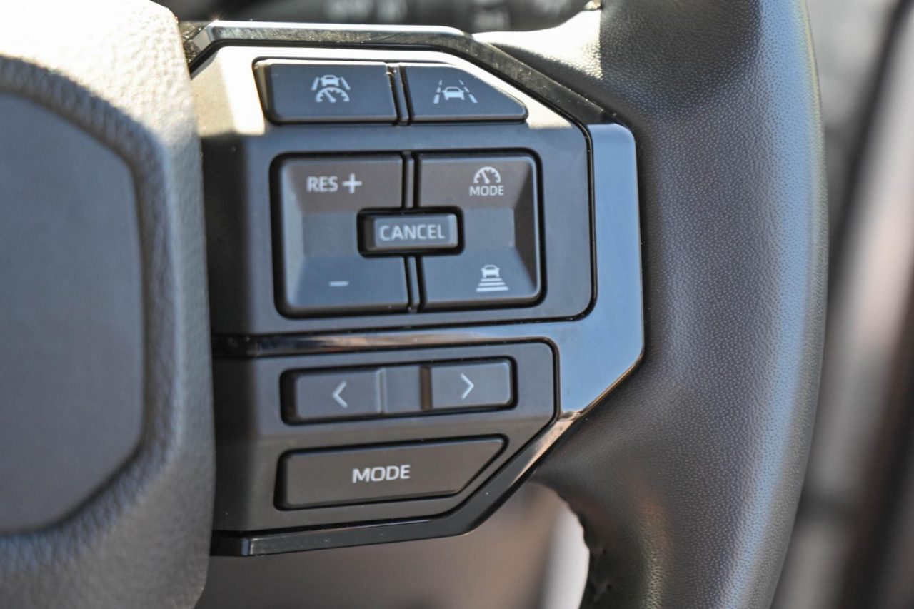 2024 Toyota Prado GXL