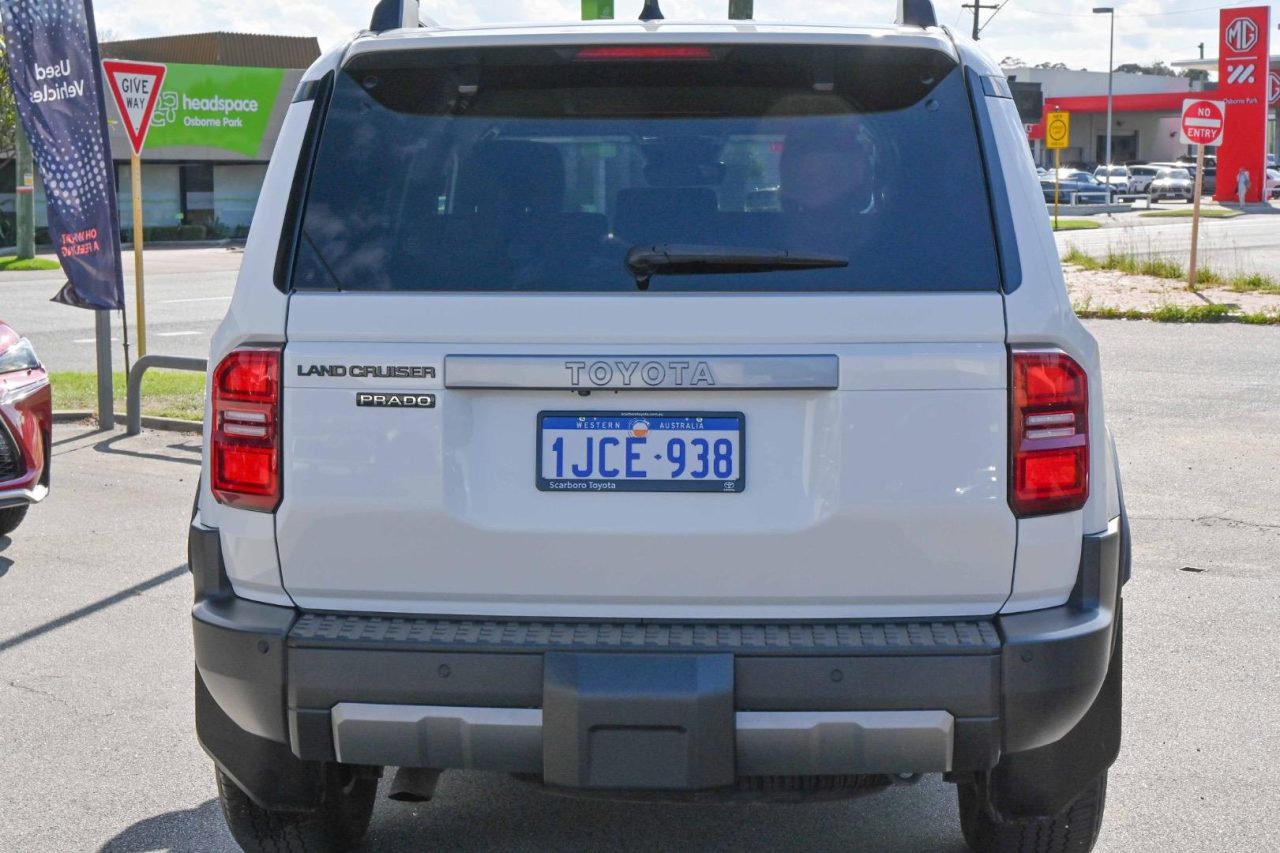 2024 Toyota Prado GXL