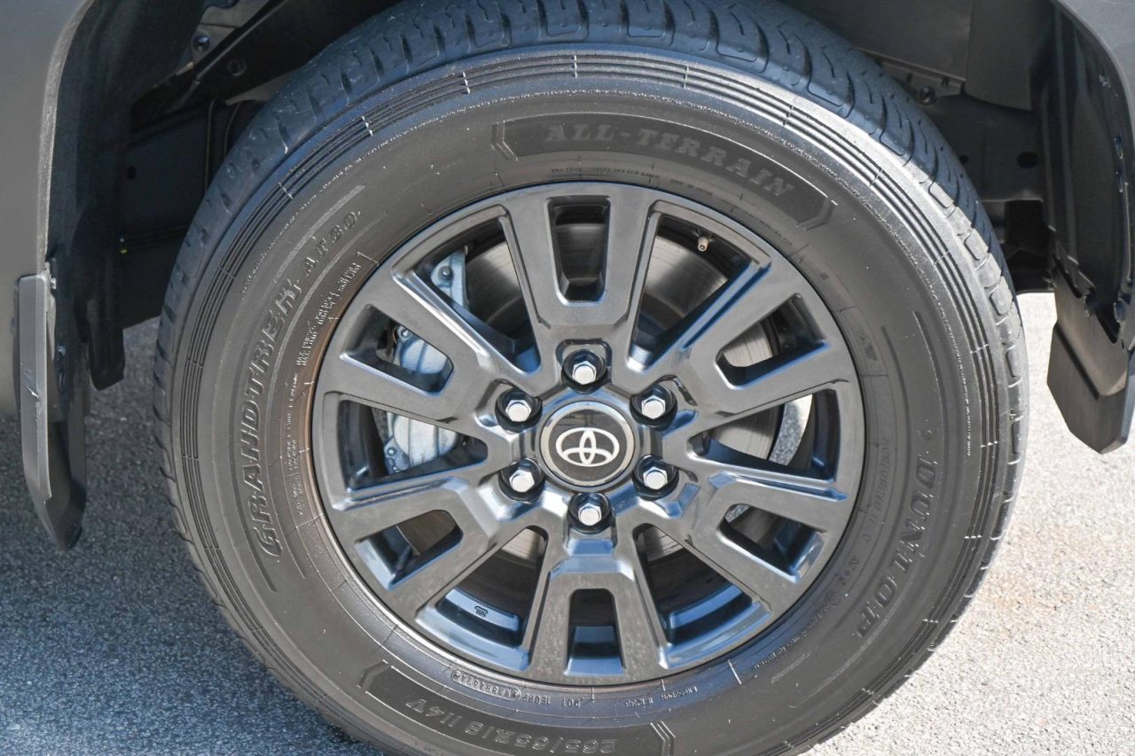 2024 Toyota Prado GXL