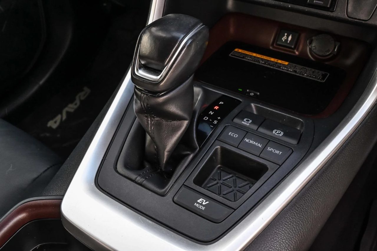 2019 Toyota RAV4 Cruiser