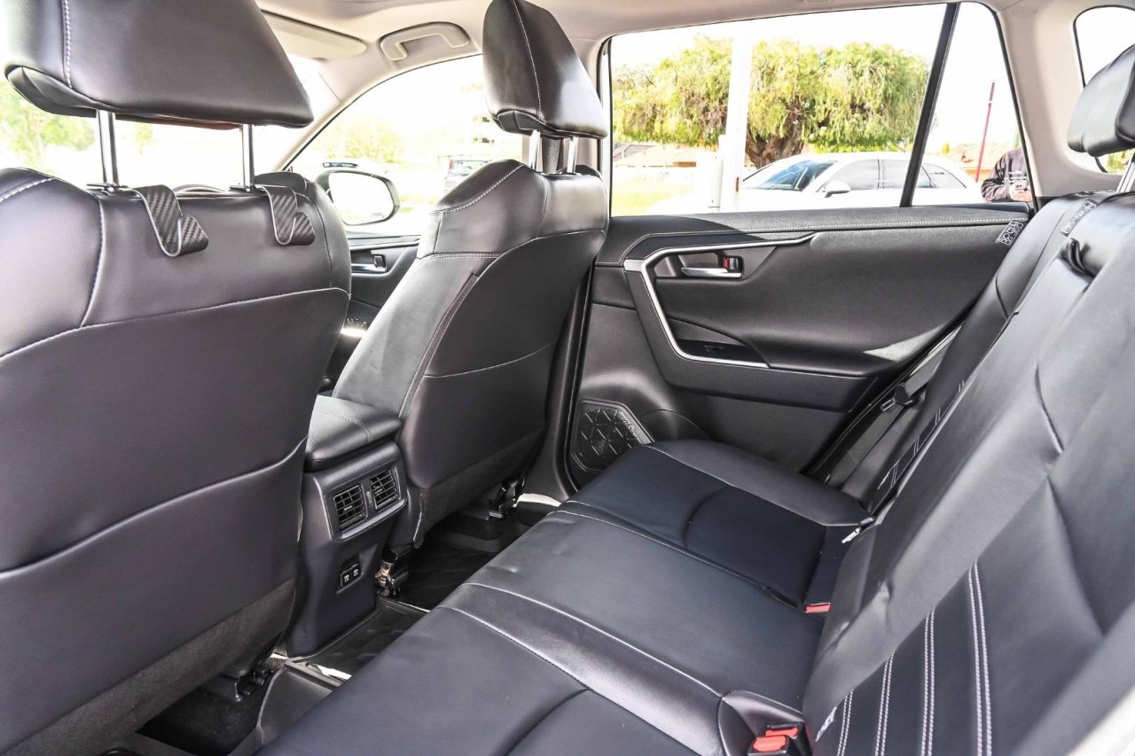 2019 Toyota RAV4 Cruiser