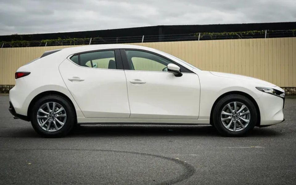2026 Mazda 3 BP2H7A G20 SKYACTIV-Drive Pure Snowflake White Pearl 6 Speed Sports Automatic Hatchback
