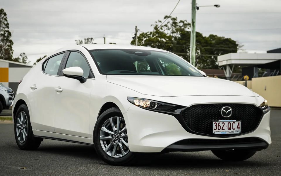 2026 Mazda 3 BP2H7A G20 SKYACTIV-Drive Pure Snowflake White Pearl 6 Speed Sports Automatic Hatchback