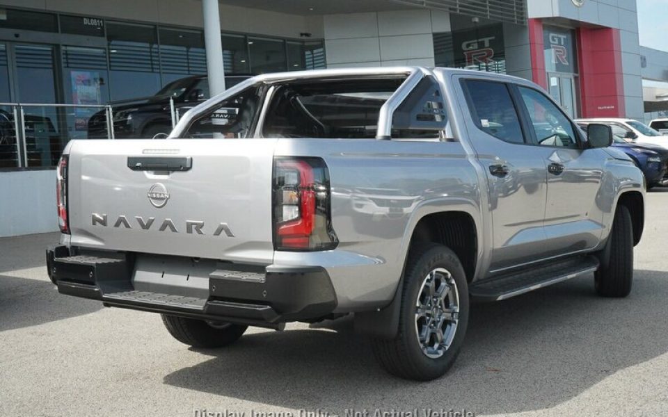 2026 Nissan Navara ST-X Pick-up Super 4WD Utility (Summit Silver) New Car