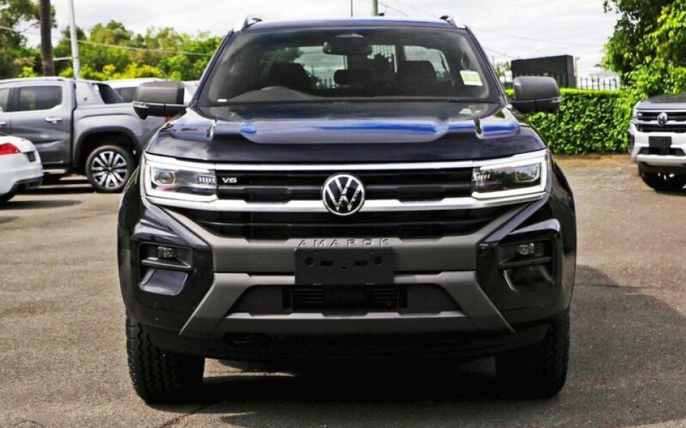2026 Volkswagen Amarok TDI600 4MOTION Perm PanAmericana Utility (Midnight Black) New Car