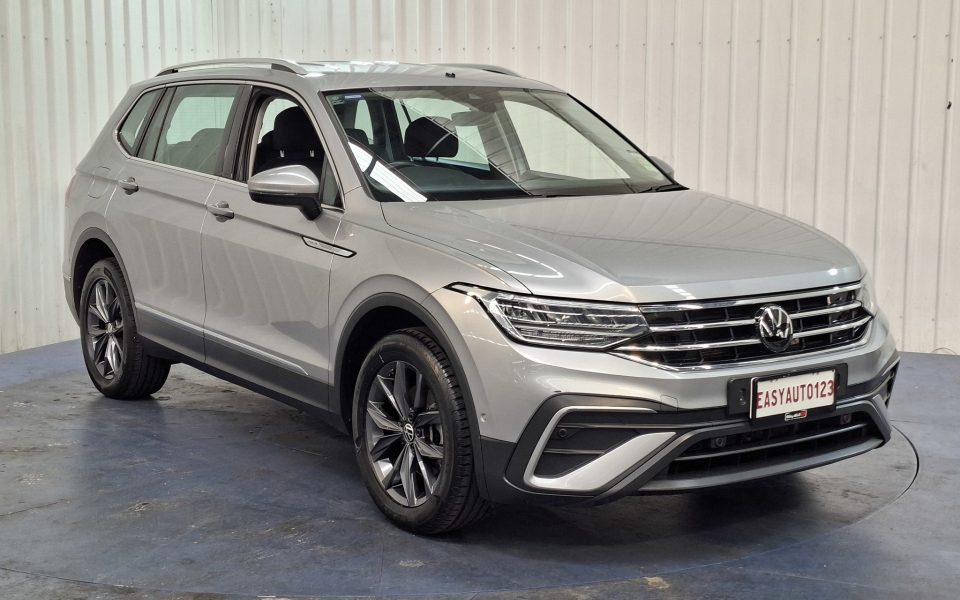2022 Land Rover Discovery Sport P250 R-Dynamic SE