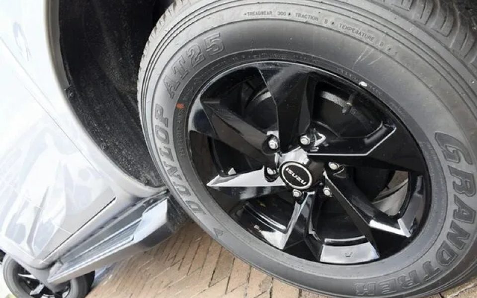 2026 Isuzu D-MAX RG MY25.5 X-Rider Crew Cab Mercury Silver 6 Speed Sports Automatic Utility