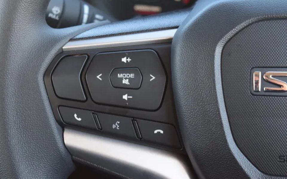 2026 Isuzu D-MAX RG MY25.5 SX Crew Cab 4x2 High Ride Mineral White 8 Speed Sports Automatic