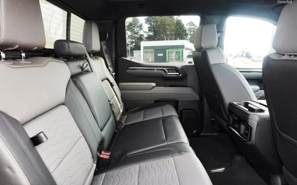 2025 Chevrolet Silverado T1 MY25 1500 ZR2 Pickup Crew Cab W/Tech Pack 10 Speed Automatic Utility