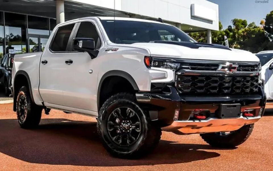 2025 Chevrolet Silverado T1 MY25 1500 ZR2 Pickup Crew Cab W/Tech Pack Summit White 10 Speed