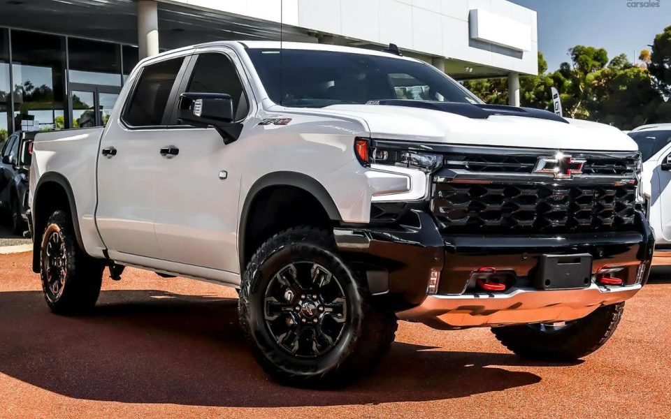 2025 Chevrolet Silverado T1 MY25 1500 ZR2 Pickup Crew Cab W/Tech Pack Summit White 10 Speed