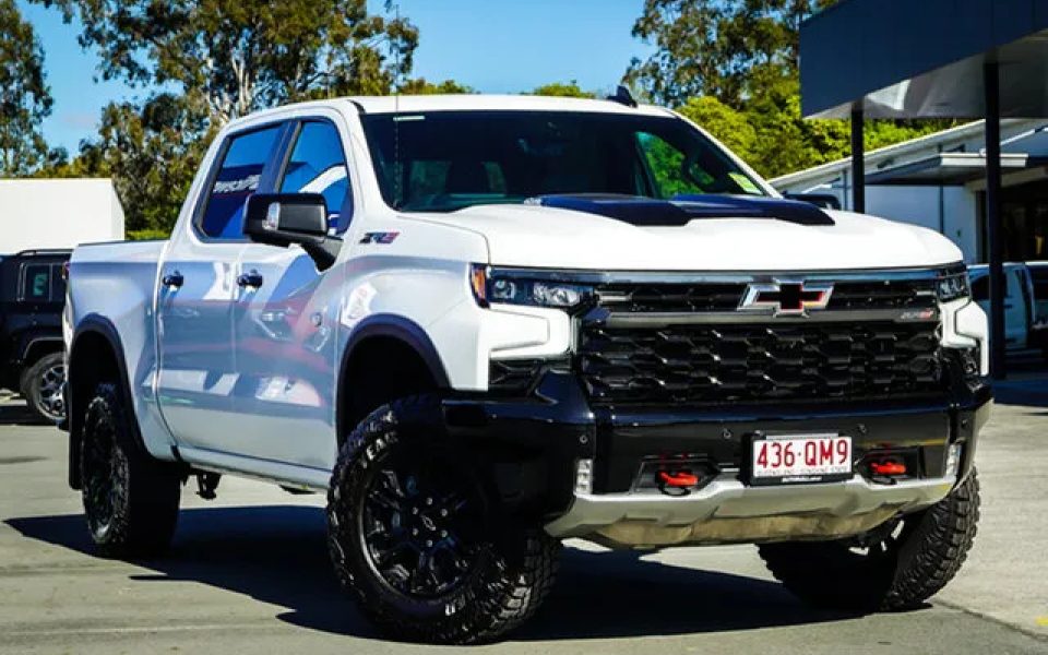 2026 Chevrolet Silverado T1 MY26i 1500 ZR2 Pickup Crew Cab W/Tech Pack 10 Speed Automatic Utility