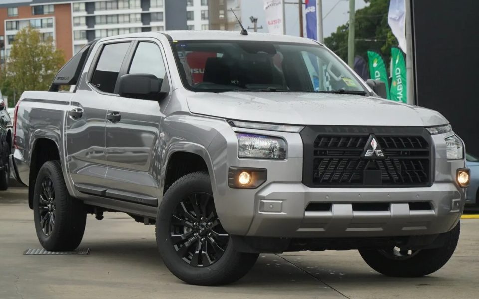 2025 Mitsubishi Triton MV MY25 GLX-R Pick-up Double Cab 4x4 Blade Silver 6 Speed Sports Automatic