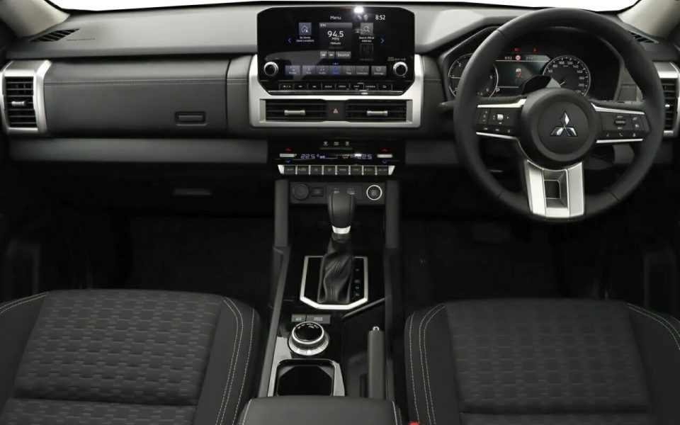 2025 Mitsubishi Triton MV MY25 GLS Pick-up Double Cab 4x4 White Diamond 6 Speed Sports Automatic
