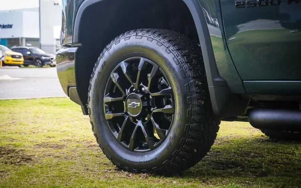 2026 Chevrolet Silverado HD T1 MY26 LTZ Premium Pickup Crew Cab W/Tech Pack Cypress Grey 10 Speed