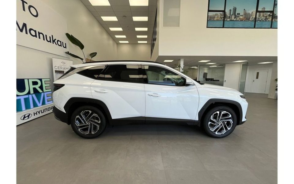 2026 Hyundai Tucson 2.0 Elite 2.0P/6At RV/SUV (White) Demo Car