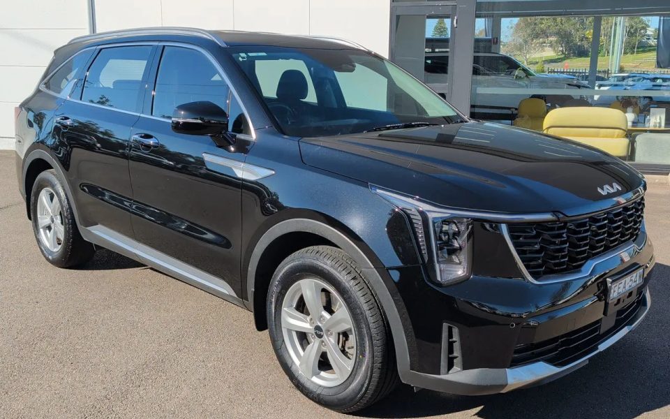 2023 Kia Sorento MQ4 PE MY24 S 7 Seat Wagon $39,880 Excluding Government Charges .st0{fill:#656565;} .st1{fill:#FFFFFF;} +3 Good Fuel Economy Long Range 7 Seats ~$101 Cost to fill at $1.50/L ~1,116km Average per tank Fuel Type Diesel Fuel Efficiency 6L /