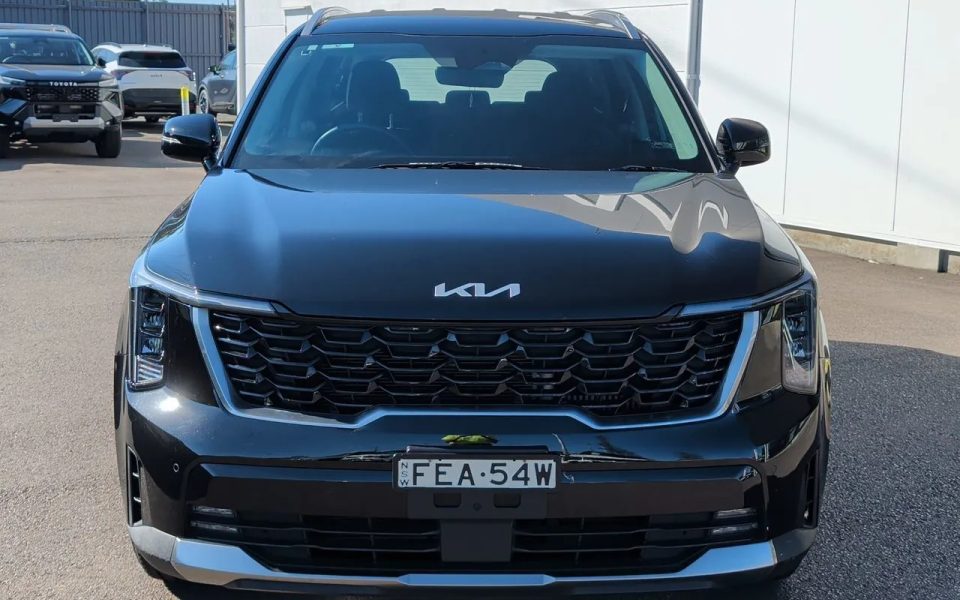 2023 Kia Sorento MQ4 PE MY24 S 7 Seat Wagon $39,880 Excluding Government Charges .st0{fill:#656565;} .st1{fill:#FFFFFF;} +3 Good Fuel Economy Long Range 7 Seats ~$101 Cost to fill at $1.50/L ~1,116km Average per tank Fuel Type Diesel Fuel Efficiency 6L /