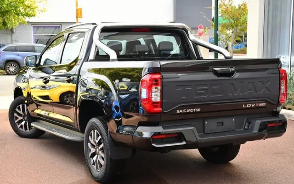 2026 LDV T60 SK8C MY25 Max Pro Metal Black 8 Speed Sports Automatic Utility