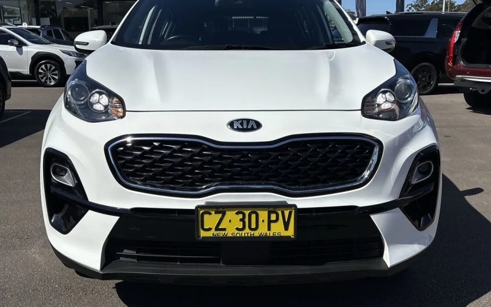 2021 Kia Sportage QL PE MY21 S (FWD) Wagon $21,989 Excluding Government Charges ~$93 Cost to fill at $1.50/L ~784km Average per tank Fuel Type Petrol Fuel Efficiency 7.9L / 100km Transmission Automatic Odometer 100,721 kms Used Vehicle $21,989 Excluding G