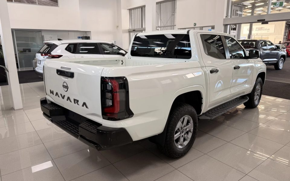2026 Nissan Navara St 2.4D/4Wd/6At