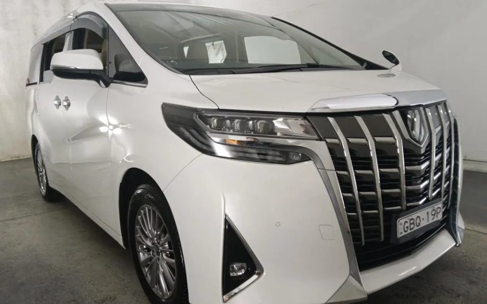 2022 Toyota Alphard White