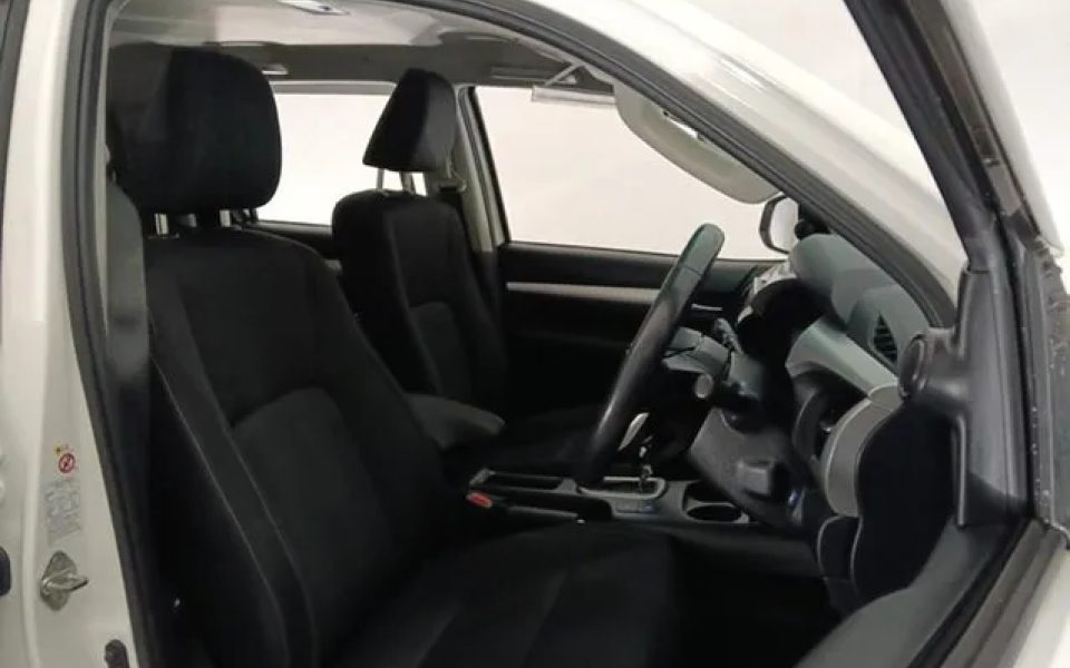 2016 Toyota Hilux GUN126R SR5 Double Cab White 6 Speed Sports Automatic Utility