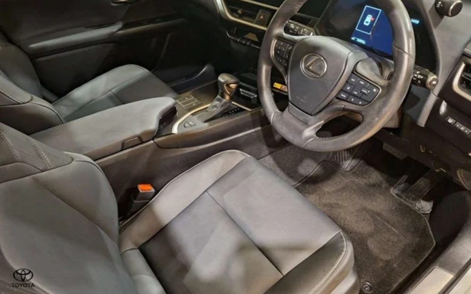 2023 Lexus UX UX250h Luxury