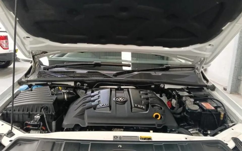 2017 Volkswagen Amarok 2H MY17.5 TDI550 4MOTION Perm Sportline White 8 Speed Automatic Utility