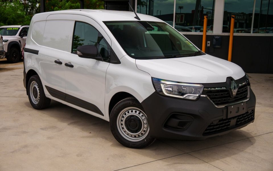 2023 Hyundai Staria Load Premium