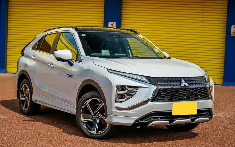 2025 Mitsubishi Eclipse Cross PHEV Exceed