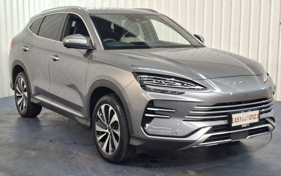 2025 Mitsubishi Eclipse Cross PHEV Exceed
