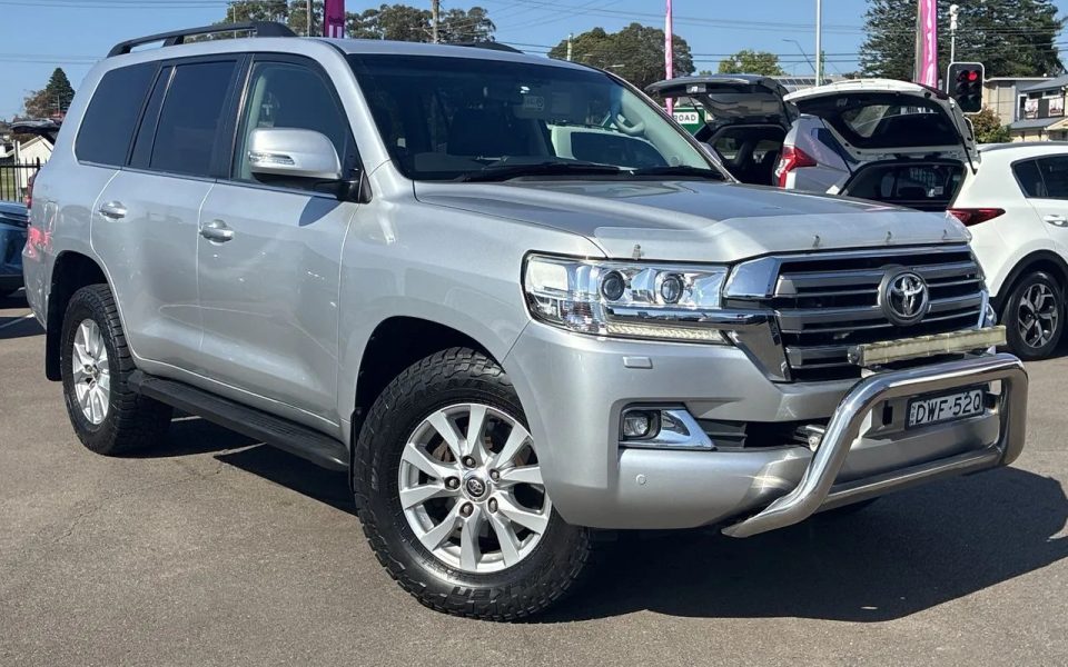 2018 Toyota Landcruiser VDJ200R VX Silver Pearl 6 Speed Sports Automatic Wagon