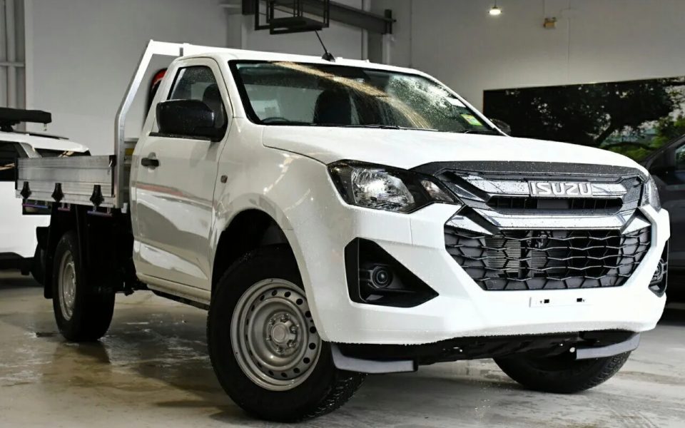 2026 Isuzu D-MAX RG MY25.5 SX 4x2 High Ride Mineral White 8 Speed Sports Automatic Cab Chassis