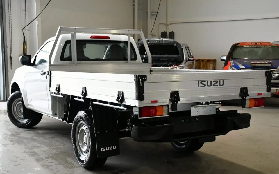 2026 Isuzu D-MAX RG MY25.5 SX 4x2 High Ride Mineral White 8 Speed Sports Automatic Cab Chassis