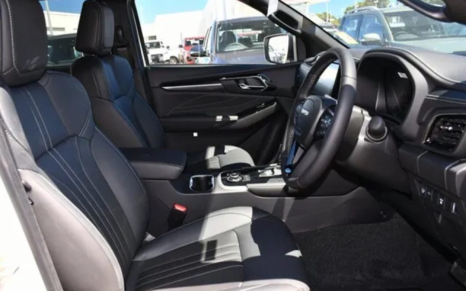 2026 Isuzu MU-X RJ MY25.5 LS-T Rev-Tronic Mineral White 8 Speed Sports Automatic Wagon