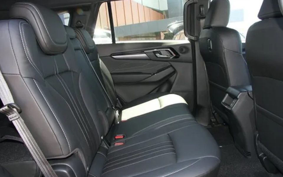2026 Isuzu MU-X RJ MY25.5 LS-T Rev-Tronic Obsidian Grey 8 Speed Sports Automatic Wagon
