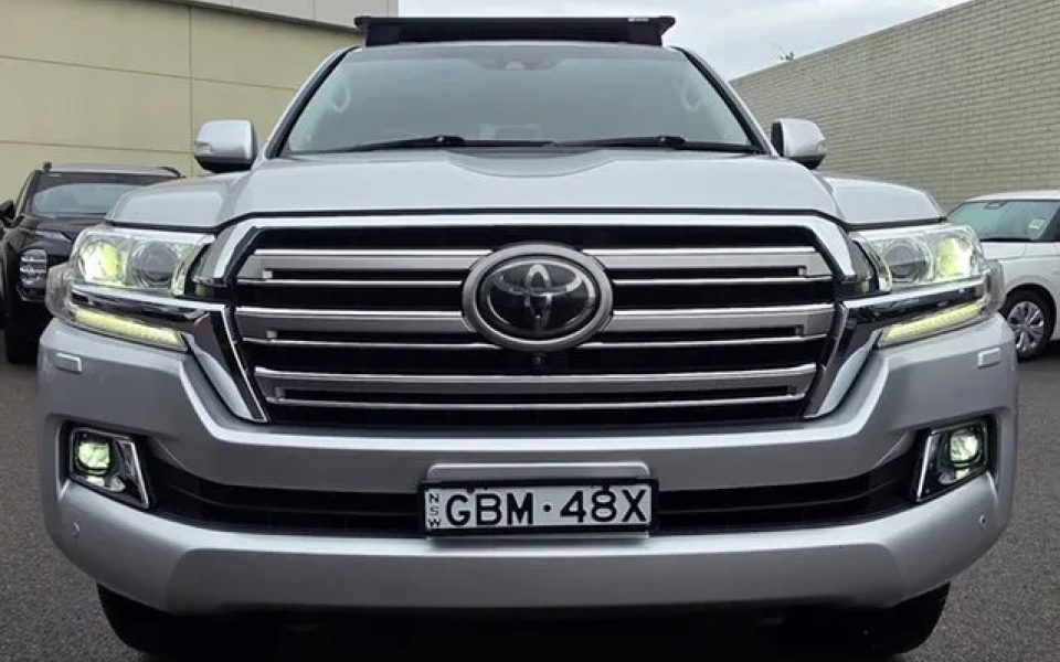 2020 Toyota Landcruiser VDJ200R Sahara Silver 6 Speed Sports Automatic Wagon