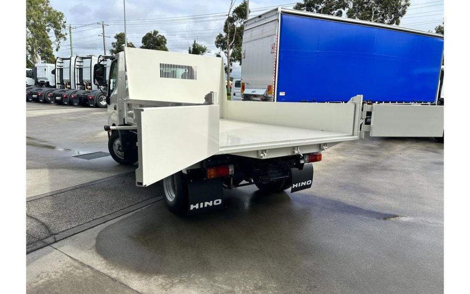 2026 Hino 300 Series 616 Tipper Pro Tipper (White)
